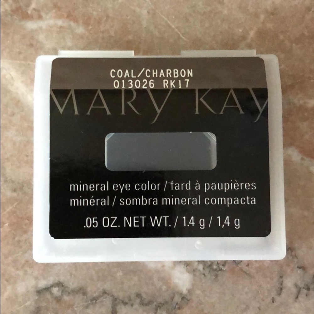 NIB Mary Kay Coal Mineral Eye Color Eyeshadow